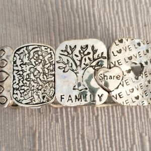 Silver Tone Family Inspirational Stretch Bracelet